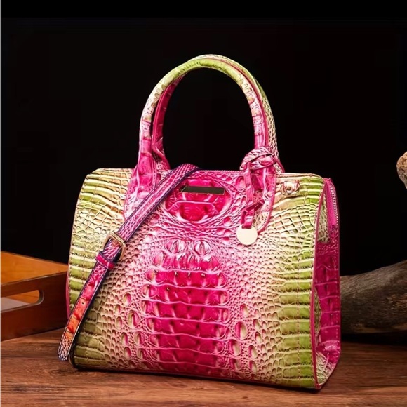 Bag - Picture 1 of 11